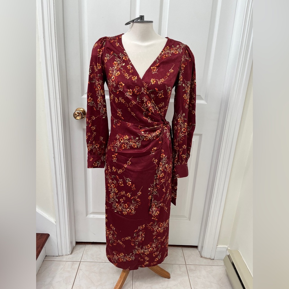 NWOT Lovestitch Floral Wrap Dress size medium
